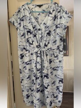 Rock & Republic Navy and White Marble-Print Dress